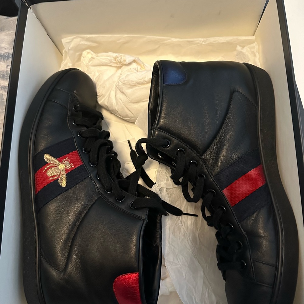 Gucci Ace High 'Bee' High Top Shoes